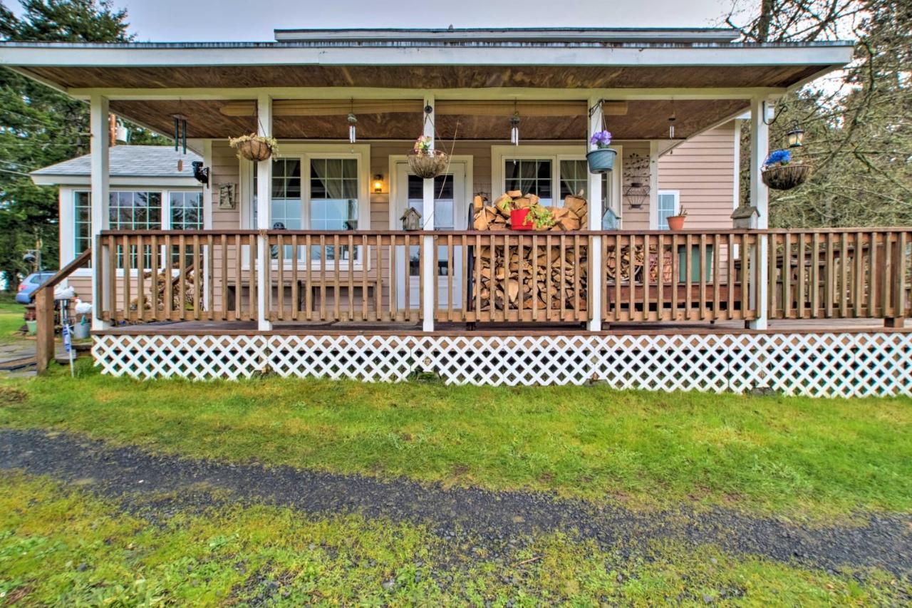 Updated Coos Bay Home About 2 Mi To Pacific Ocean Exterior photo